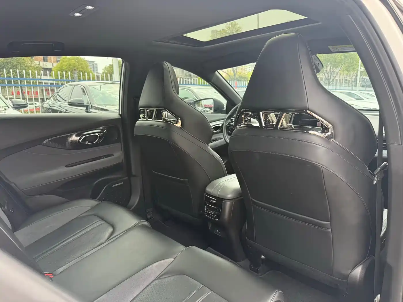 GAC Trumpchi Trumpchi Emkoo 2023 400T Auto R MAX фото 15