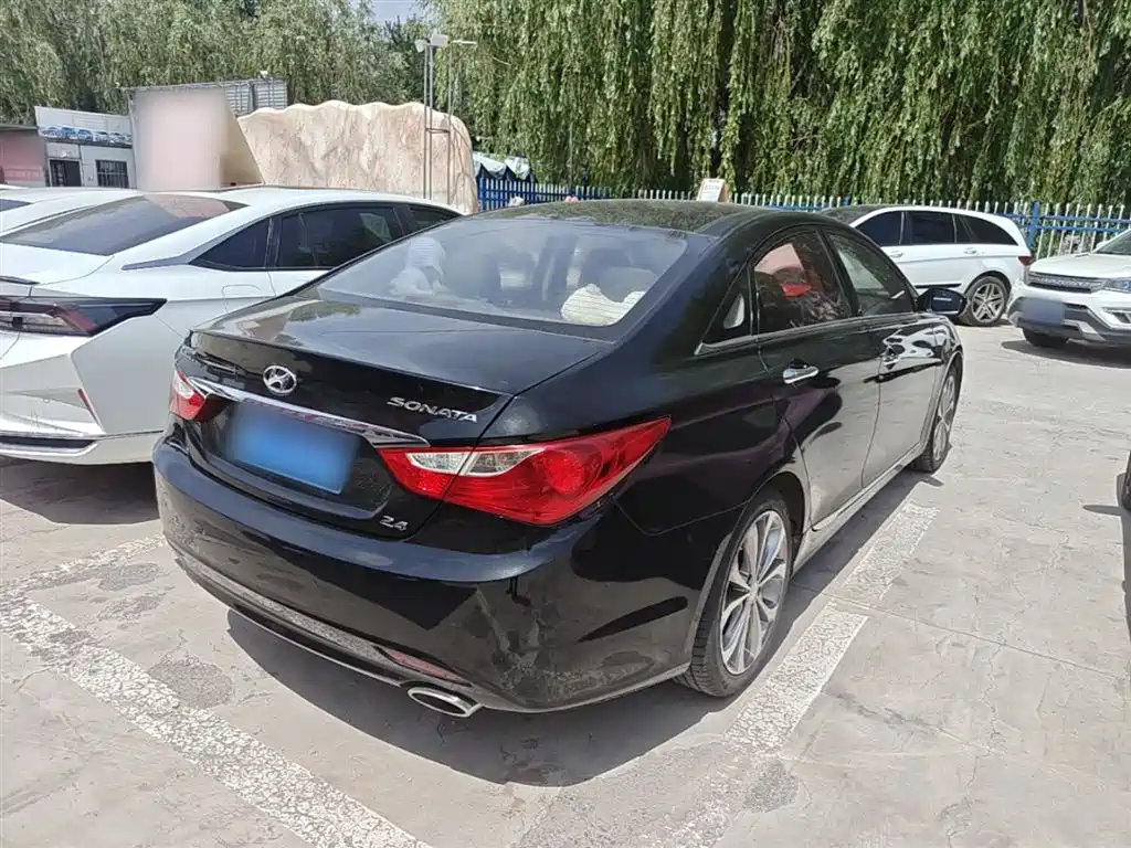 Hyundai Sonata 2014 2.4L Automatic Luxury Edition China IV фото 7