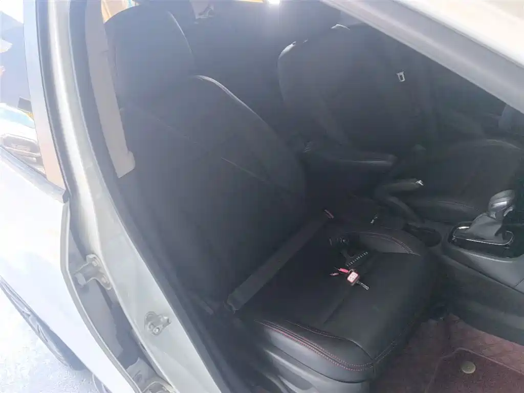Buick Encore 2017 18T Automatic 2WD Urban Leading фото 25