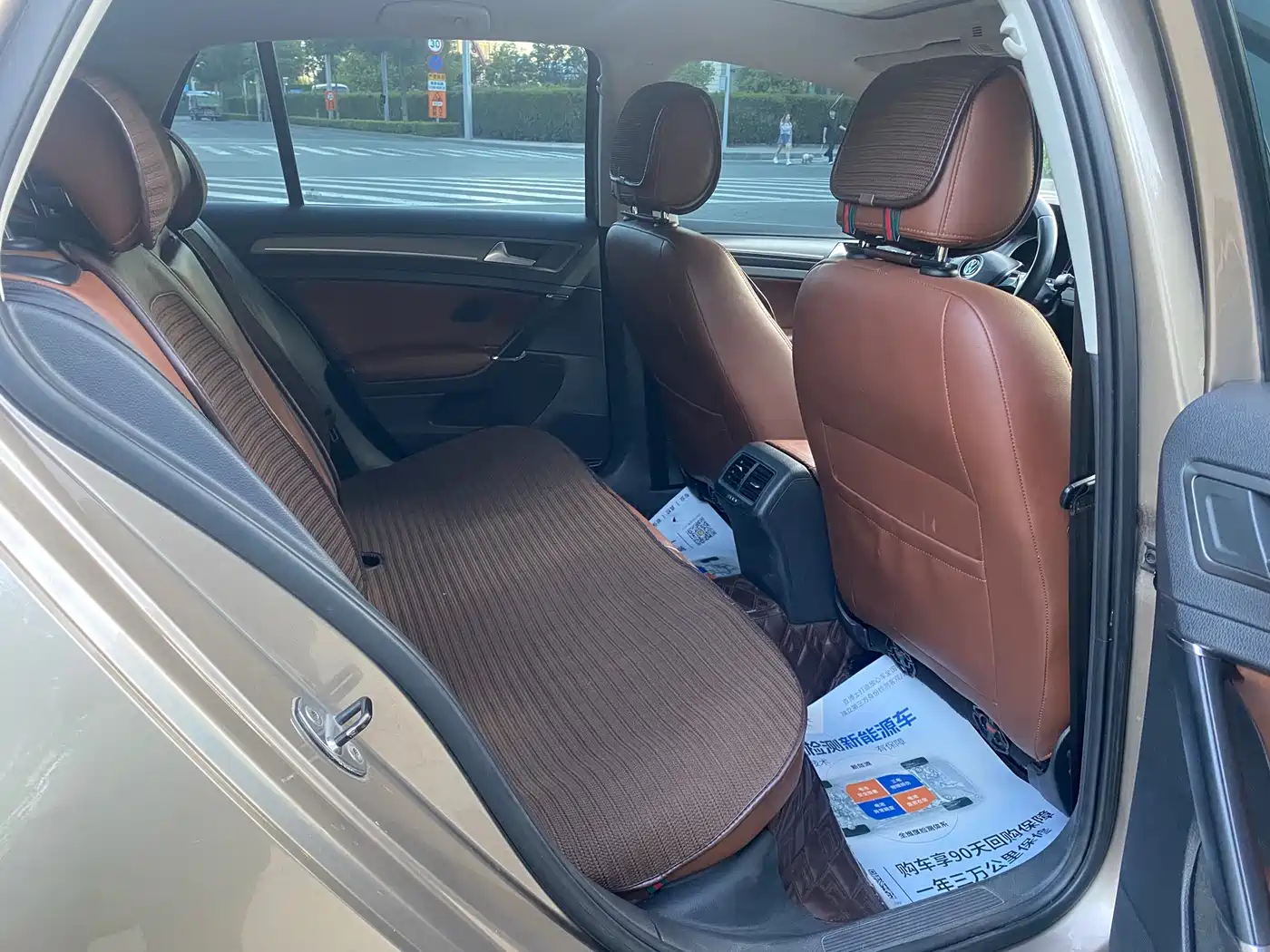 Volkswagen Golf 2014 1.6L Automatic Comfort фото 9