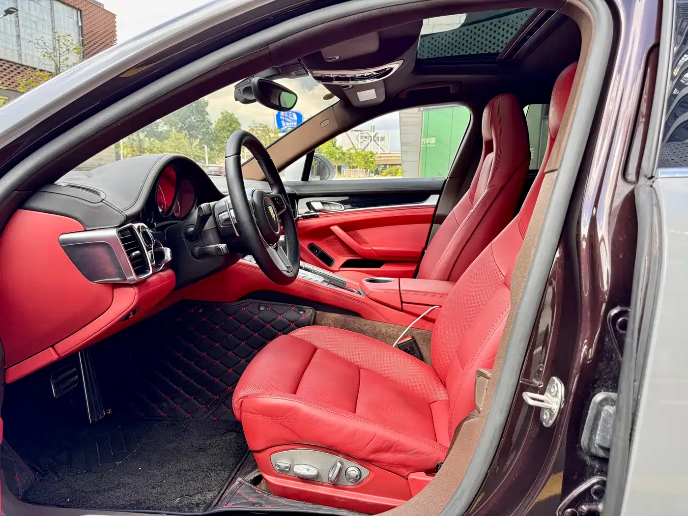 Porsche Panamera 2016 Panamera Executive Edition 3.0T фото 16