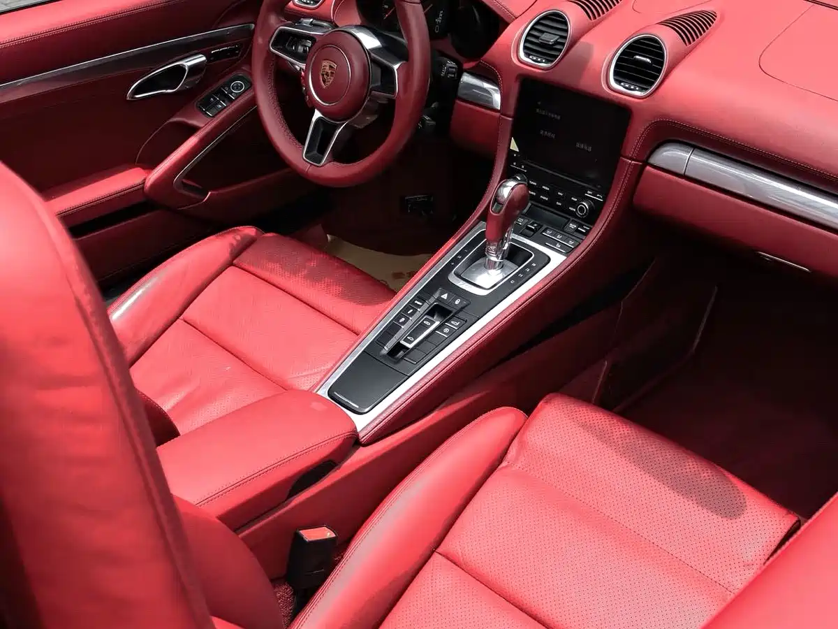 Porsche 718 2016 Boxster 2.0T фото 3