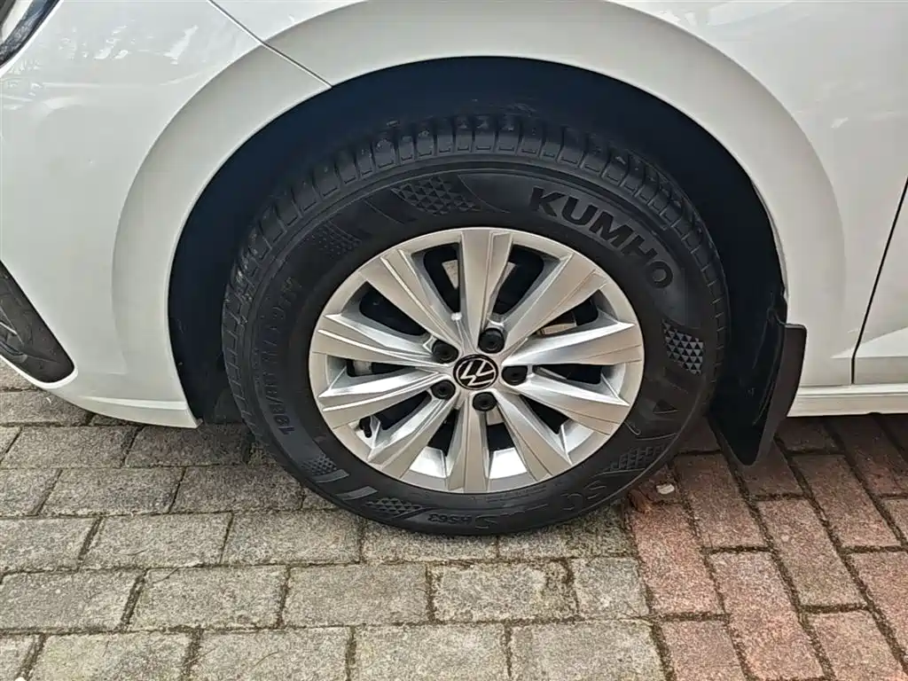 Volkswagen Lavida 2023 New Sharp 1.5L Auto Premium Edition фото 23
