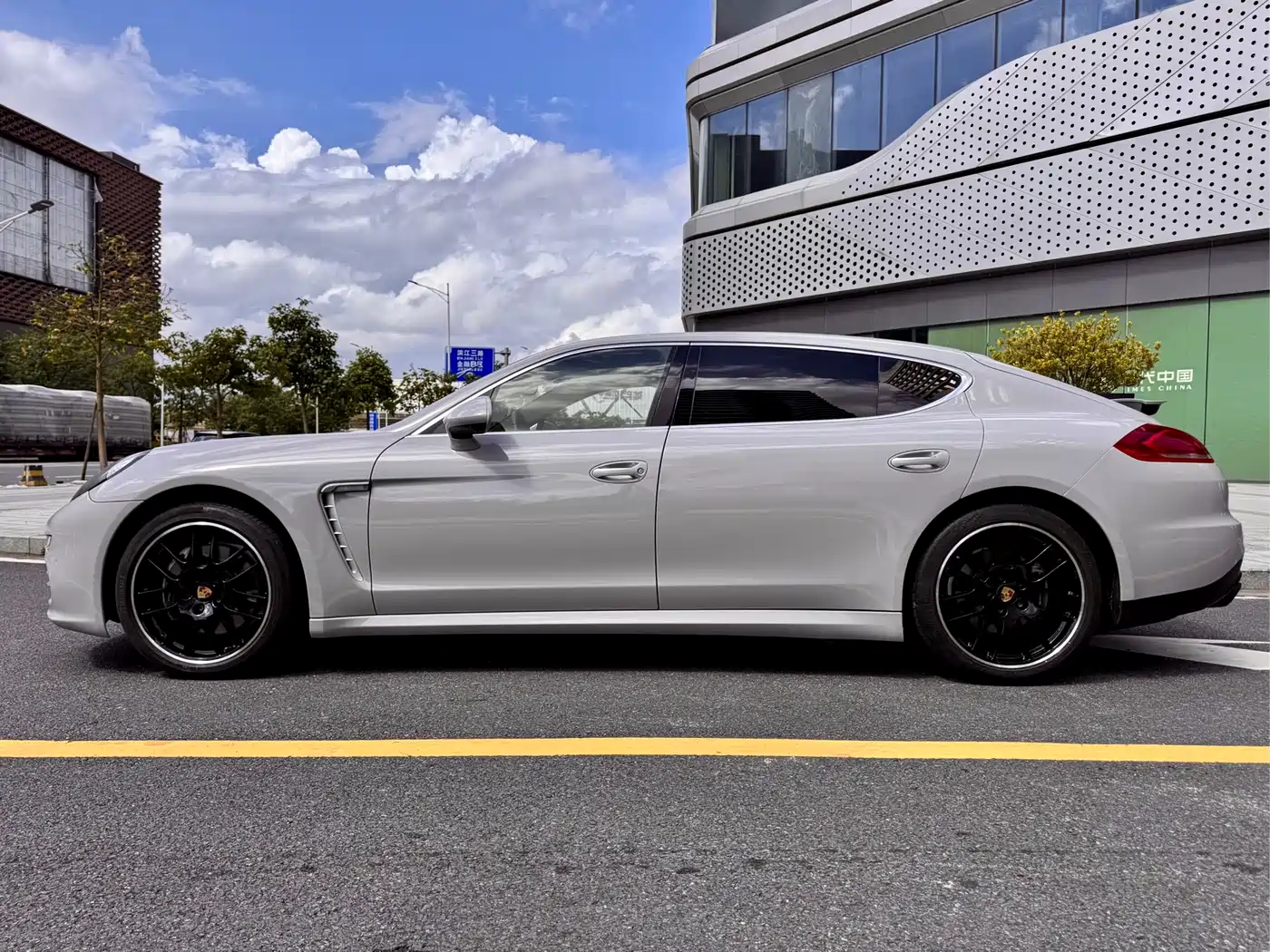 Porsche Panamera 2016 Panamera Executive Edition 3.0T фото 7