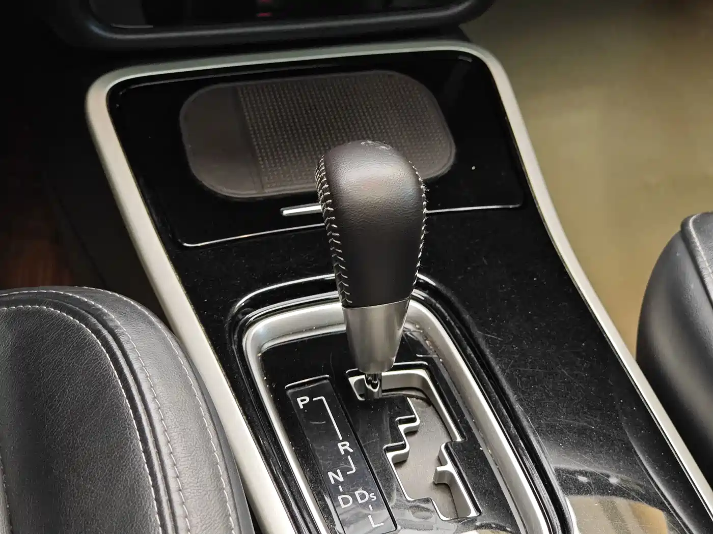Mitsubishi Outlander 2019 2.0L 2WD Enjoy 5-Seater China VI фото 18