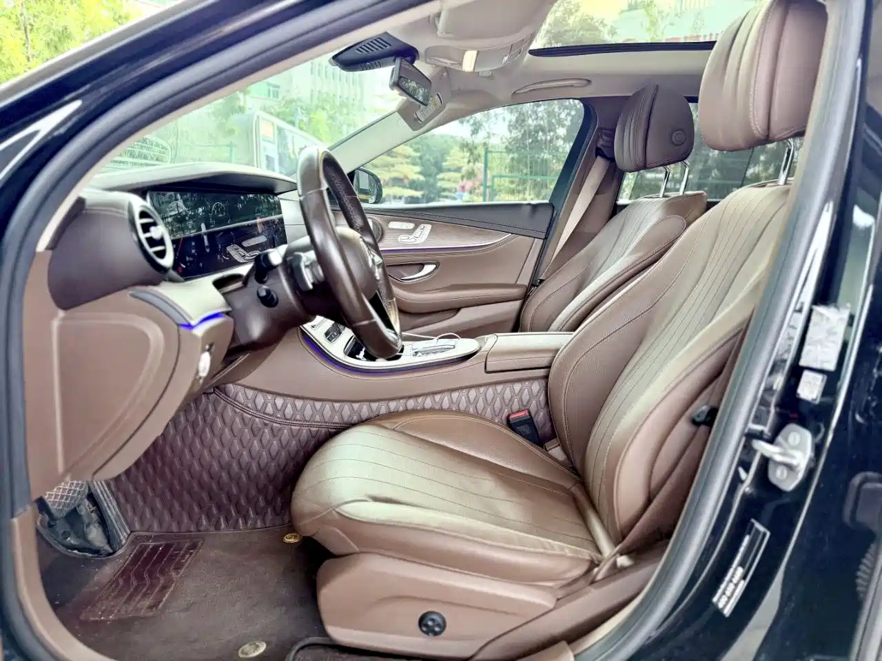 Mercedes-Benz E-Class 2023 E 300 L Luxury фото 5