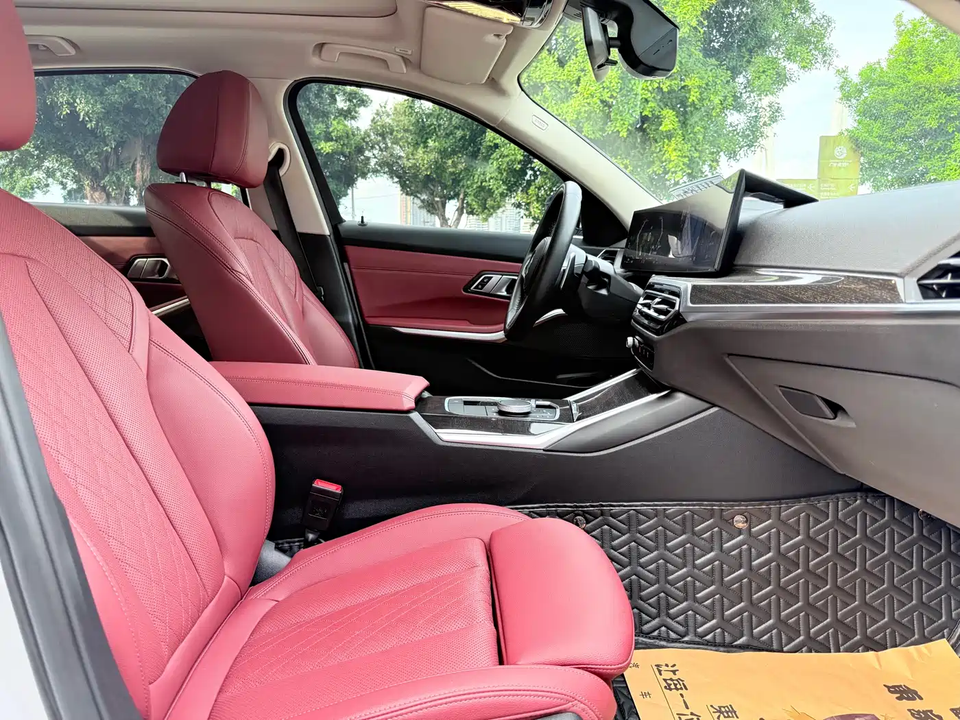 BMW 3 Series 2023 325Li M Sport Package фото 15