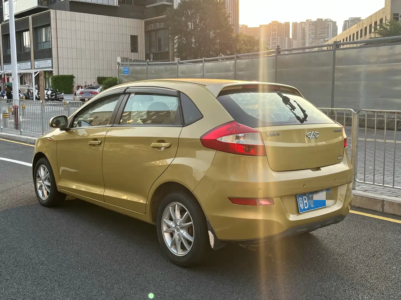 Chery Fengyun 2 2012 2010 Hatchback 1.5L Progressive