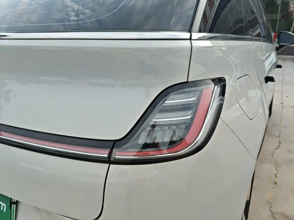 Фото 8 - Baojun Cloud