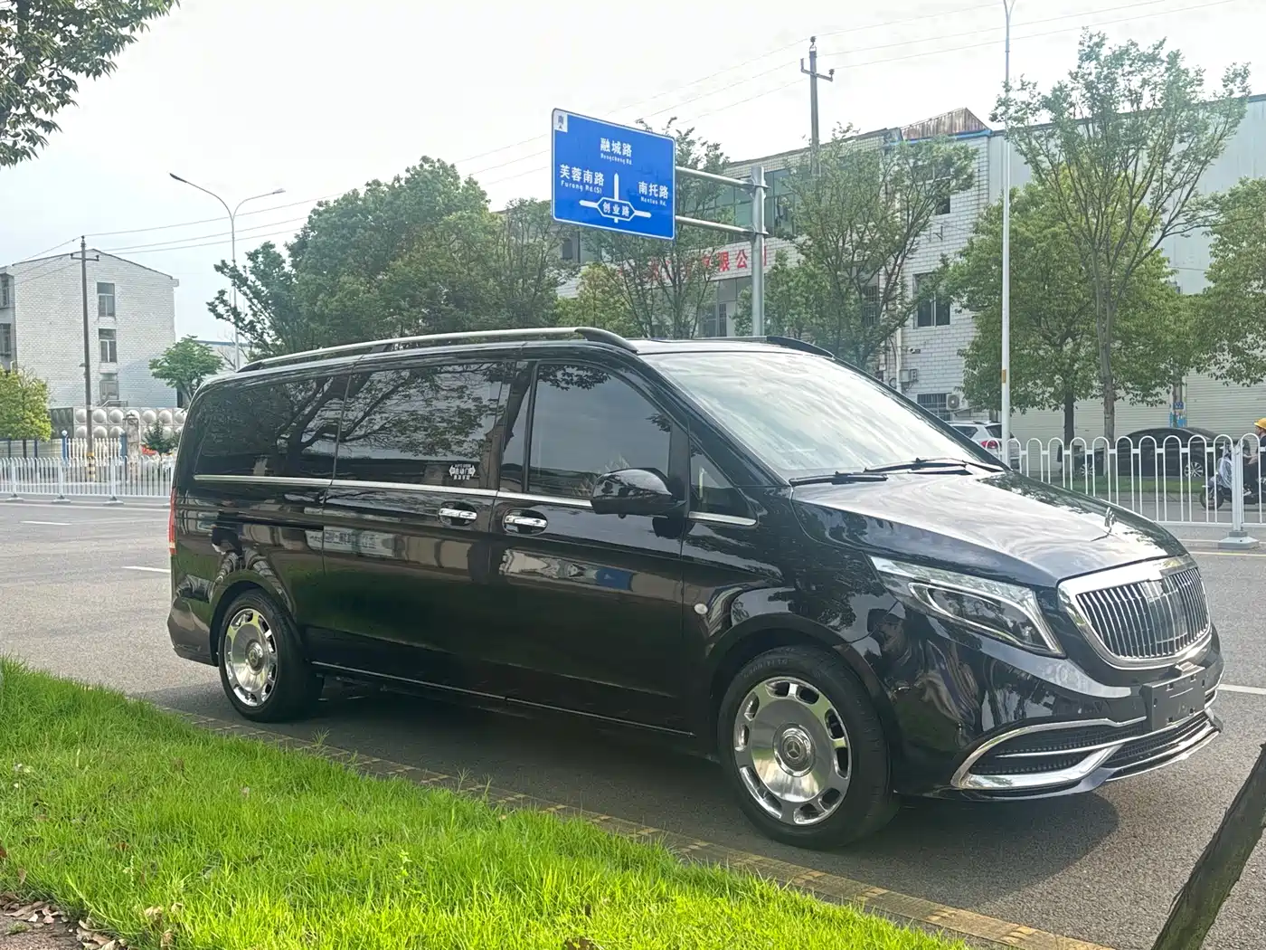 Mercedes-Benz Vito 2020 2.0T Business Edition (7-seater) фото 3