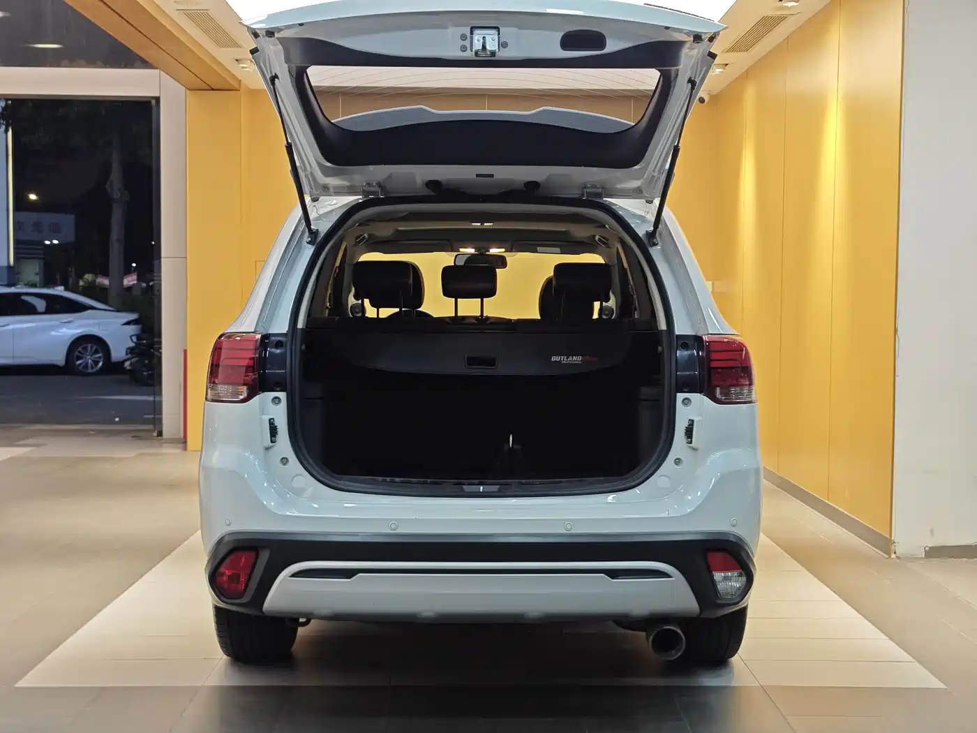 Mitsubishi Outlander 2019 2.0L 2WD Enjoy 5-Seater China VI фото 28