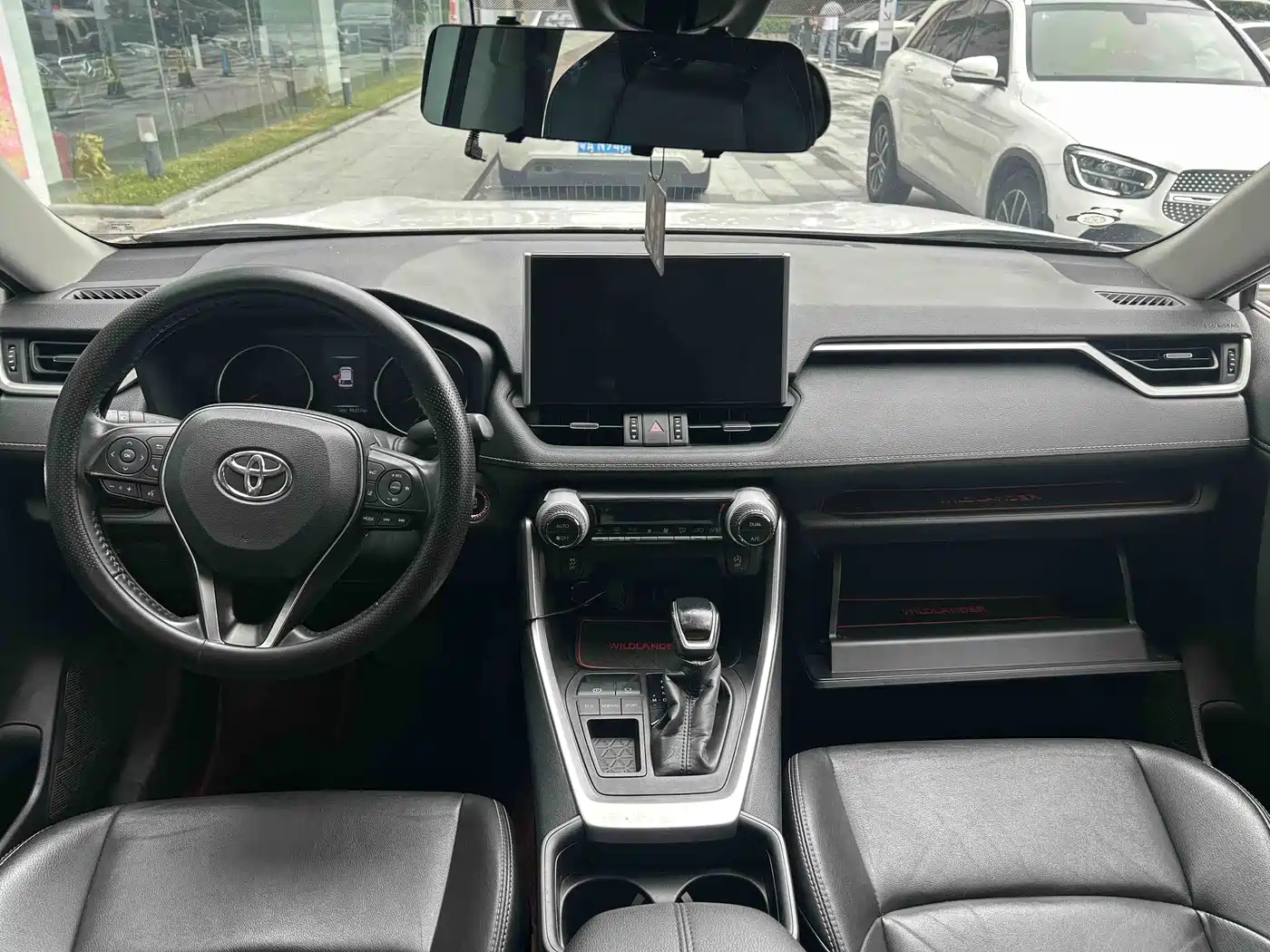 Toyota Wildlander 2021 2.0L CVT 2WD Luxury Edition фото 8