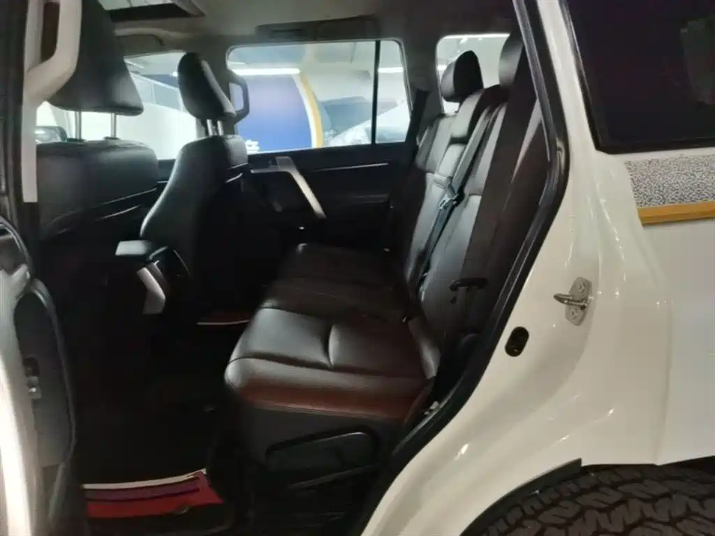 Toyota Prado 2018 3.5L Auto TX-L фото 17