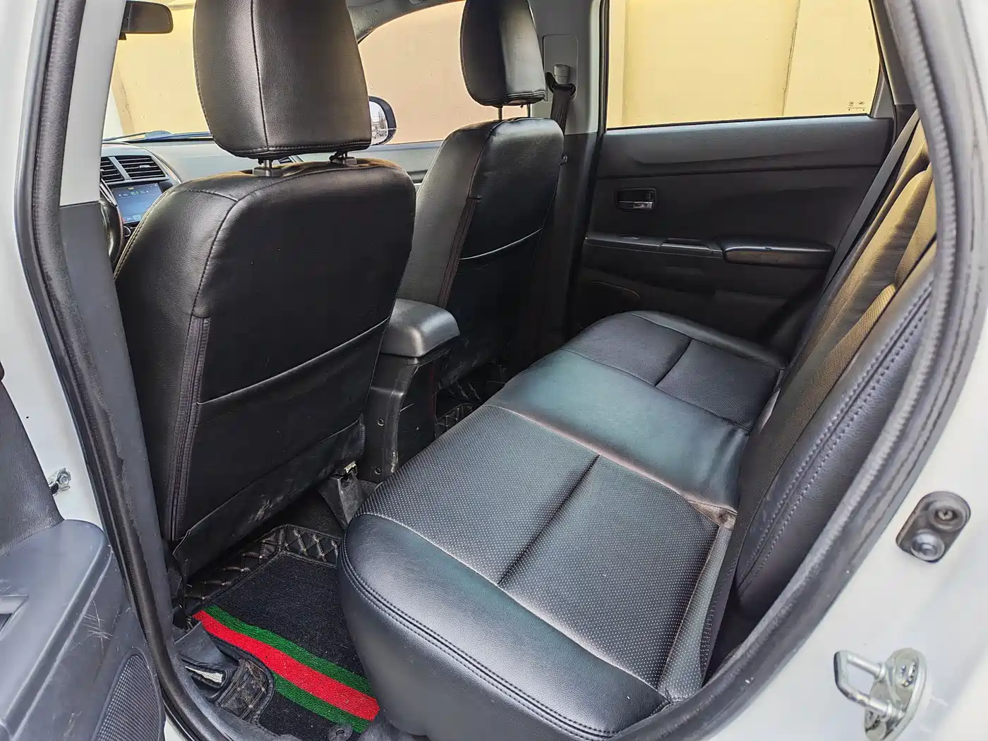 Mitsubishi ASX 2013 2.0L CVT 2WD Elite фото 10