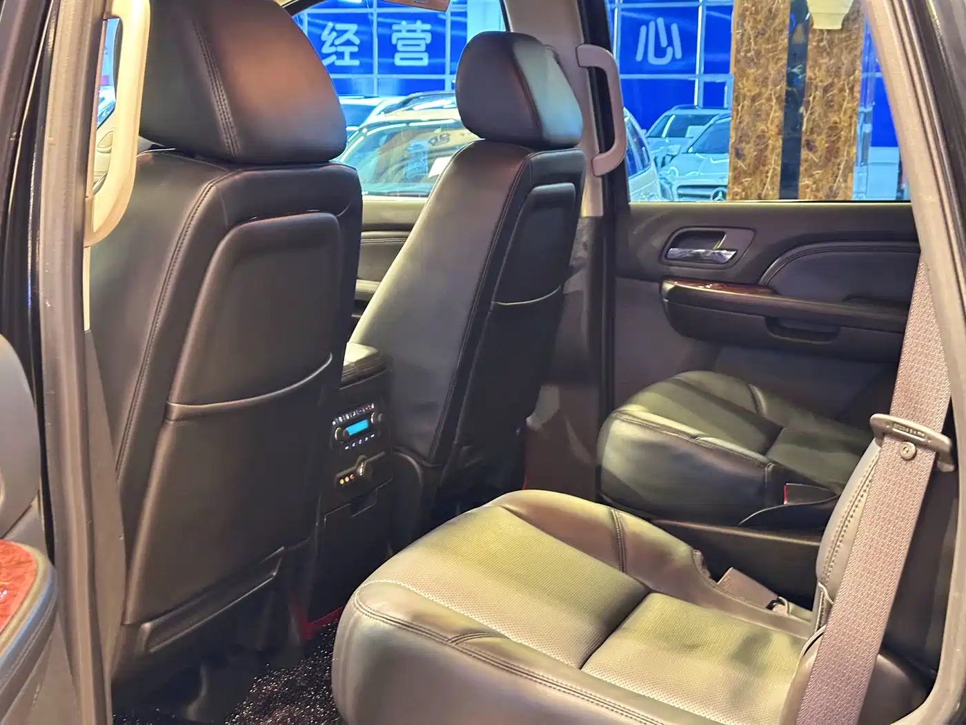 Cadillac Escalade 2008 6.2 AWD фото 10