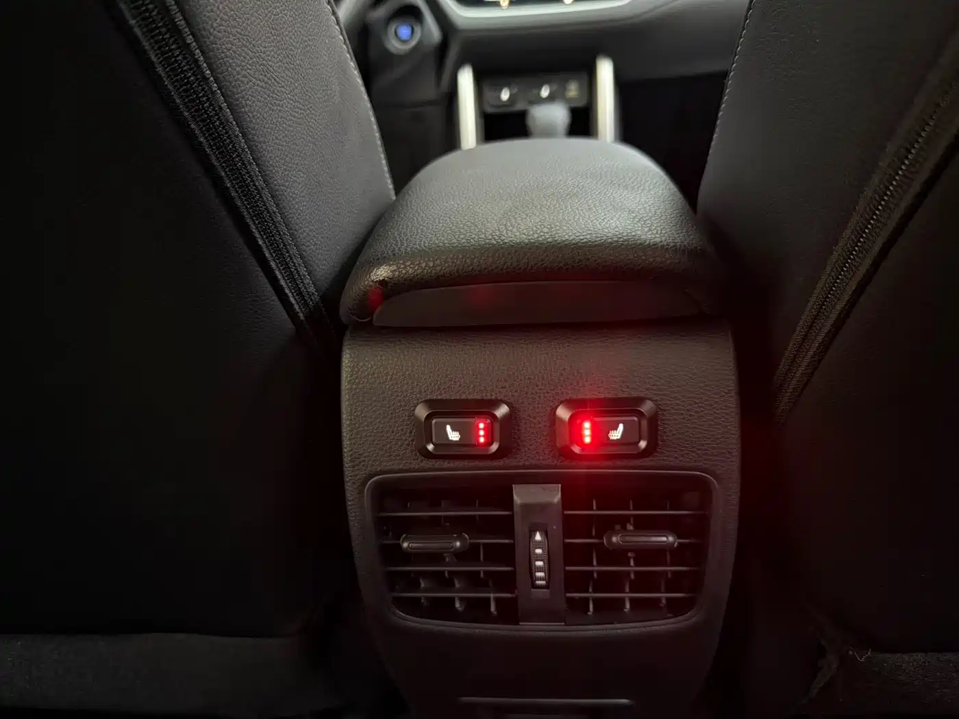 Toyota Corolla Cross 2022 2.0L Premium Edition фото 17
