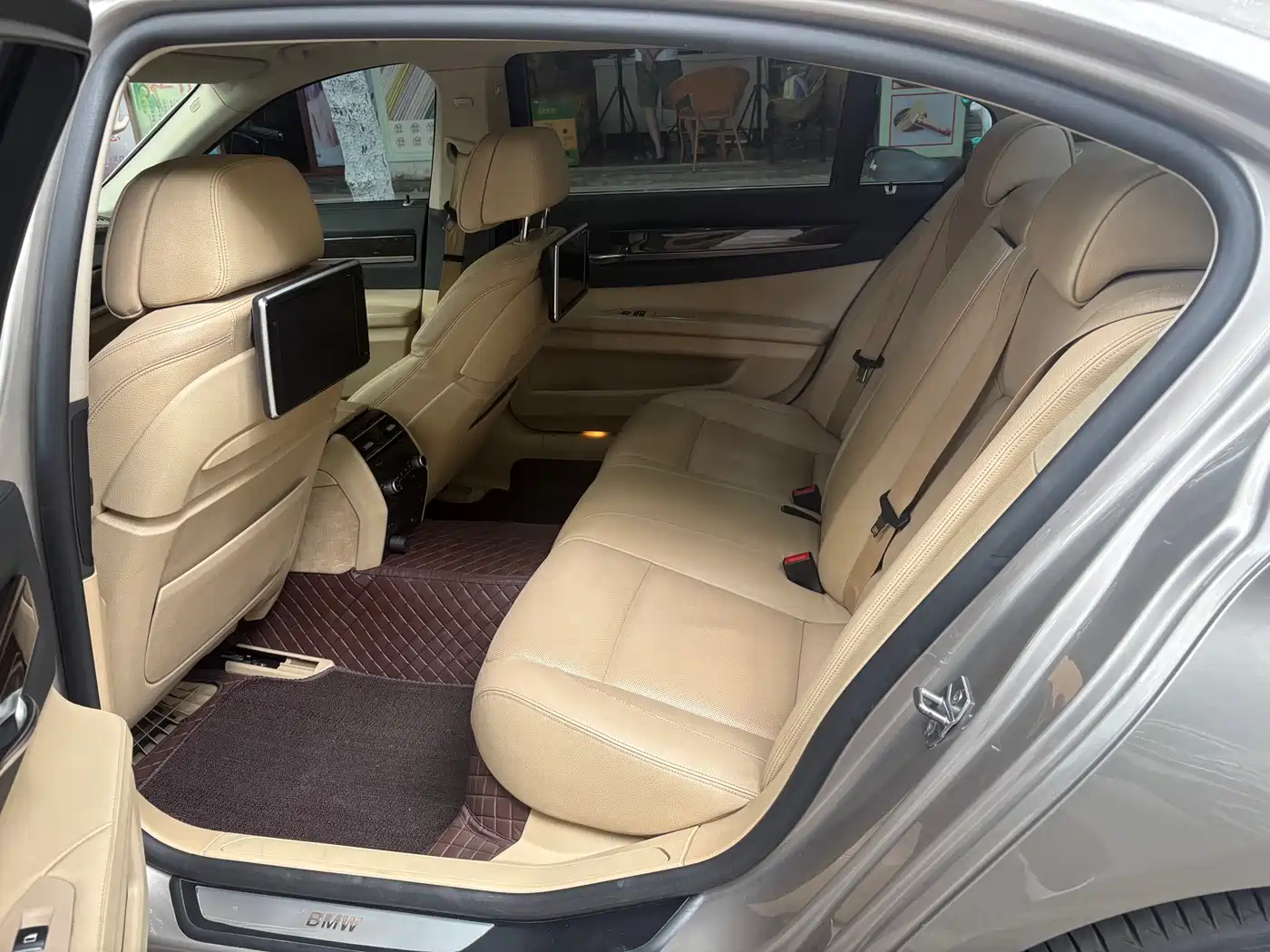 BMW 7 Series 2013 Model 740Li Leading фото 6