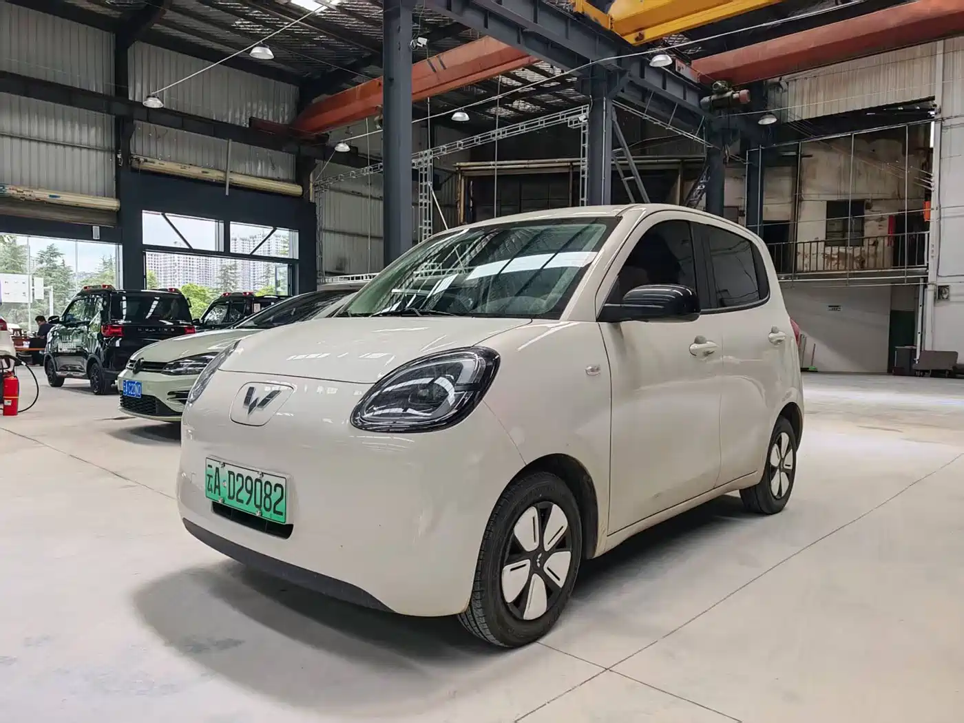 Wuling Motors Hongguang MINIEV 2025 4-Door Premium+ Edition
