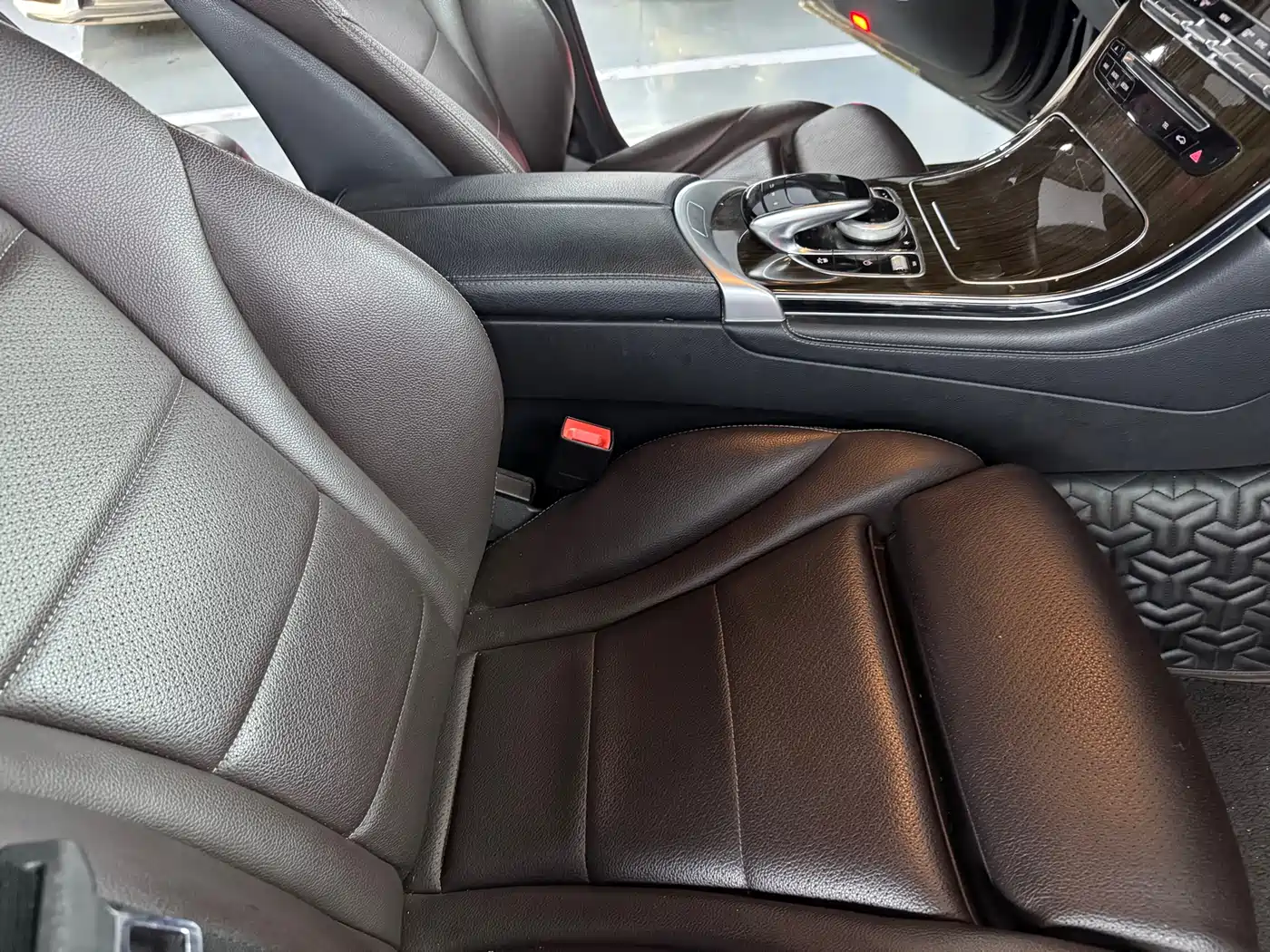 Mercedes-Benz GLC 2018 GLC 260 4MATIC Dynamic фото 15