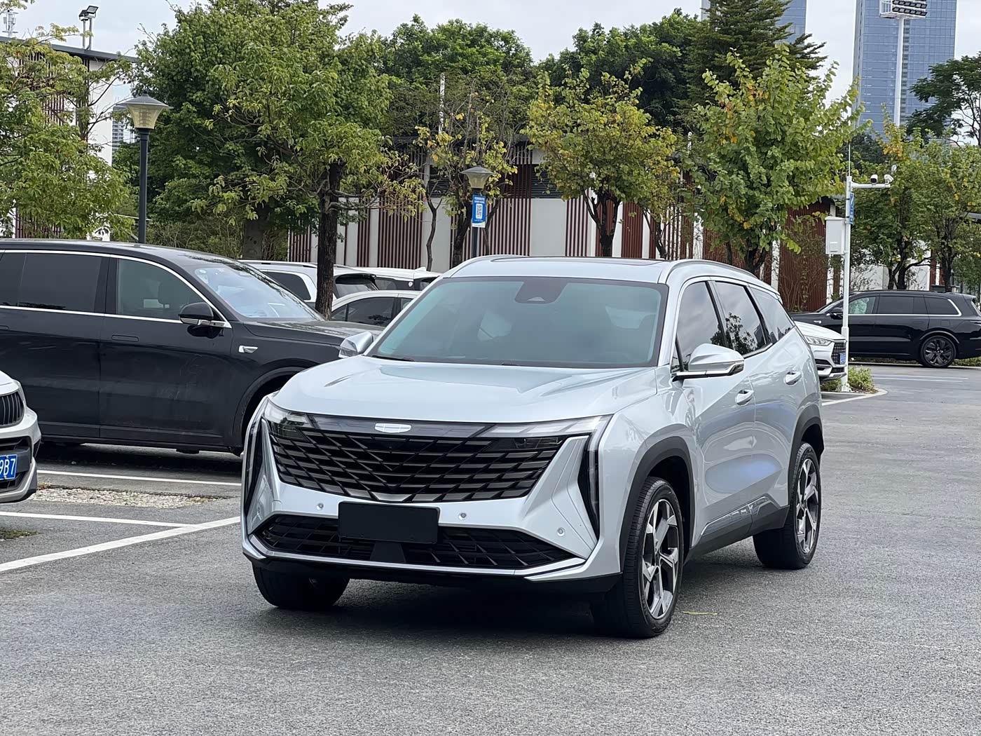 Geely Boyue L
