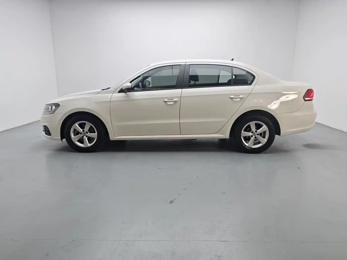 Volkswagen Lavida 2019 1.5L Automatic Trend Edition China VI фото 3