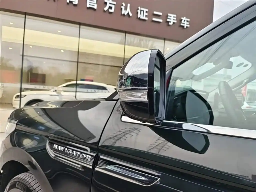 Lincoln Navigator 2026 2024 3.5T Presidential Edition