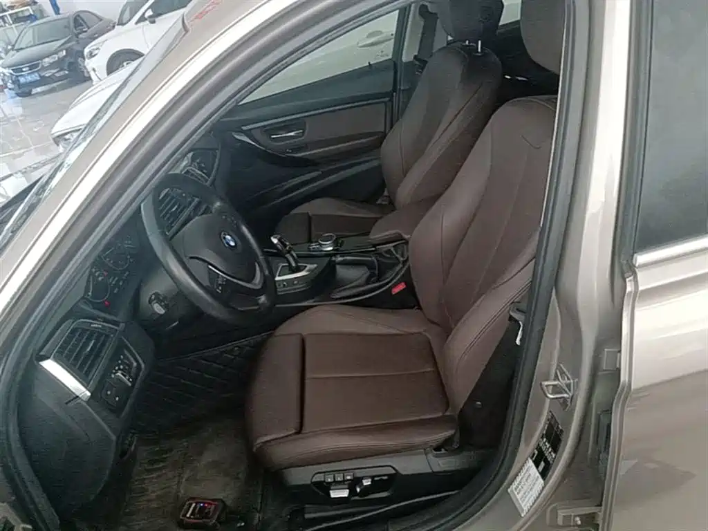 BMW 3 Series 2019 320Li Fashion Type фото 15