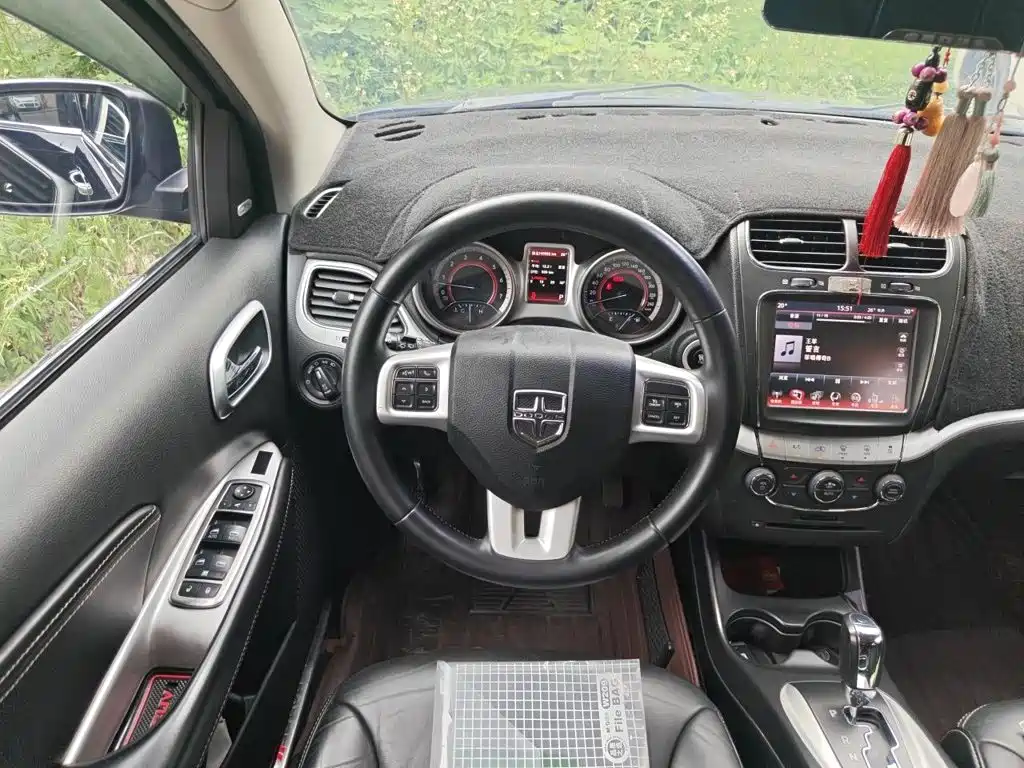 Dodge Journey 2015 2013 Model 2.4L 2WD Premium Edition