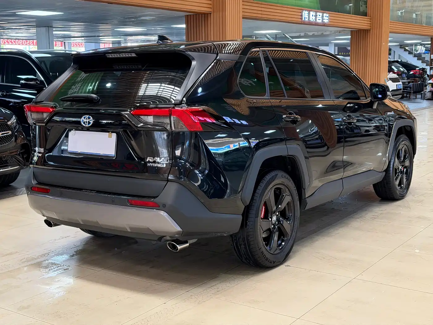 Toyota RAV4 Rongfang 2022 Hybrid 2.5L E-CVT 4WD Elite Plus Edition фото 23
