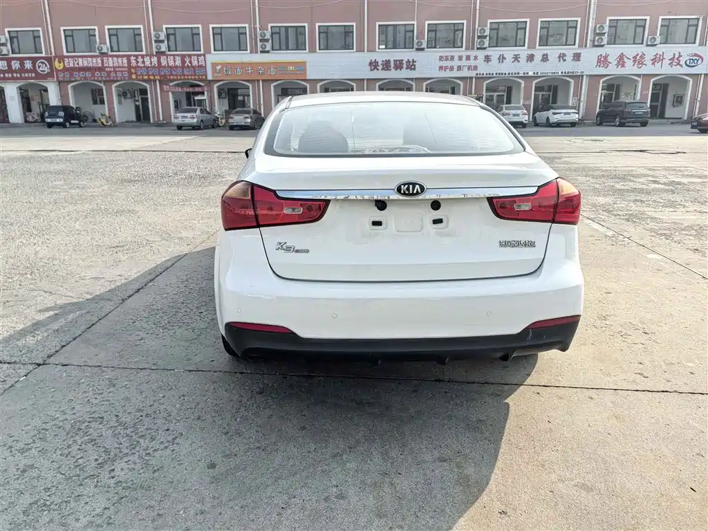 Kia K3 2015 1.6L Automatic GLS фото 5