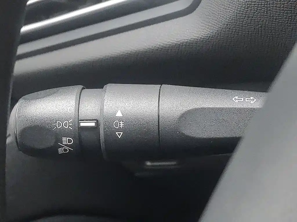 Фото 21 - Peugeot 308