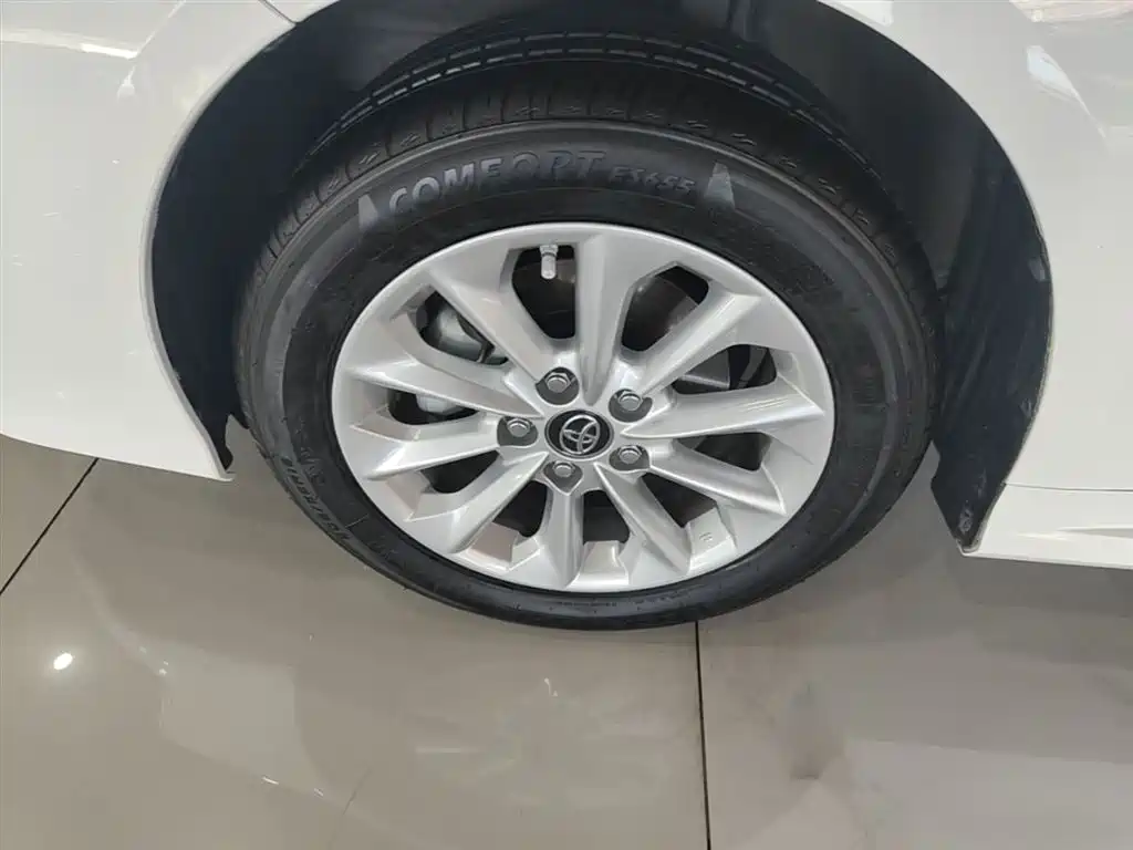 Toyota Corolla 2021 1.2T S-CVT Elite PLUS Edition фото 23