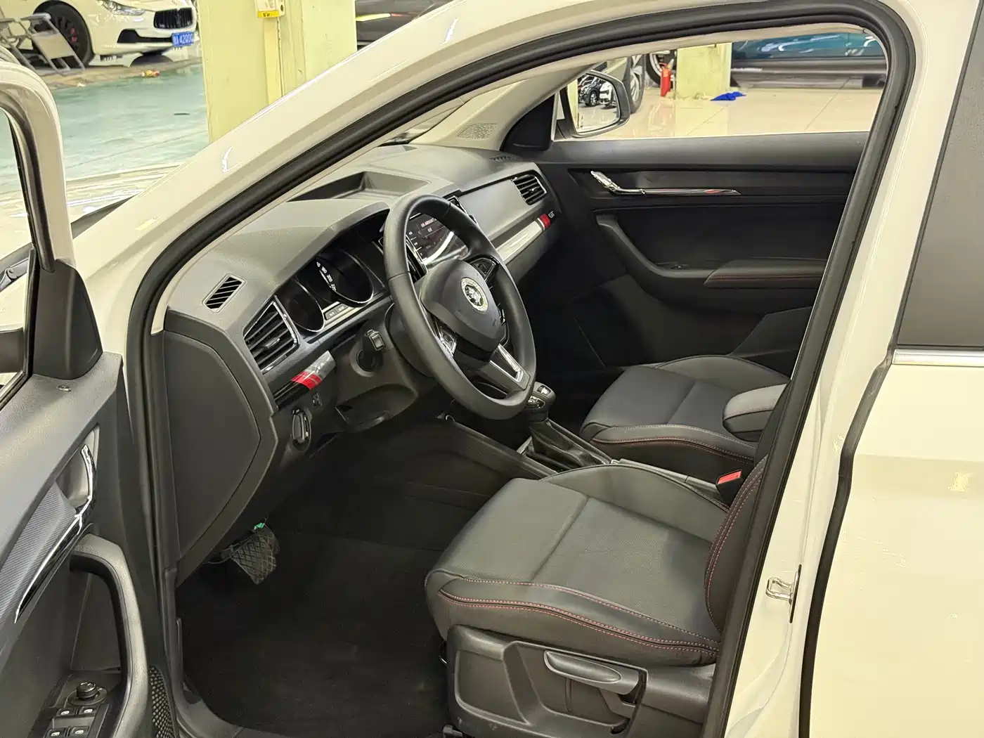 Škoda Kamiq 2021 GT 1.5L Automatic Flagship Edition фото 4