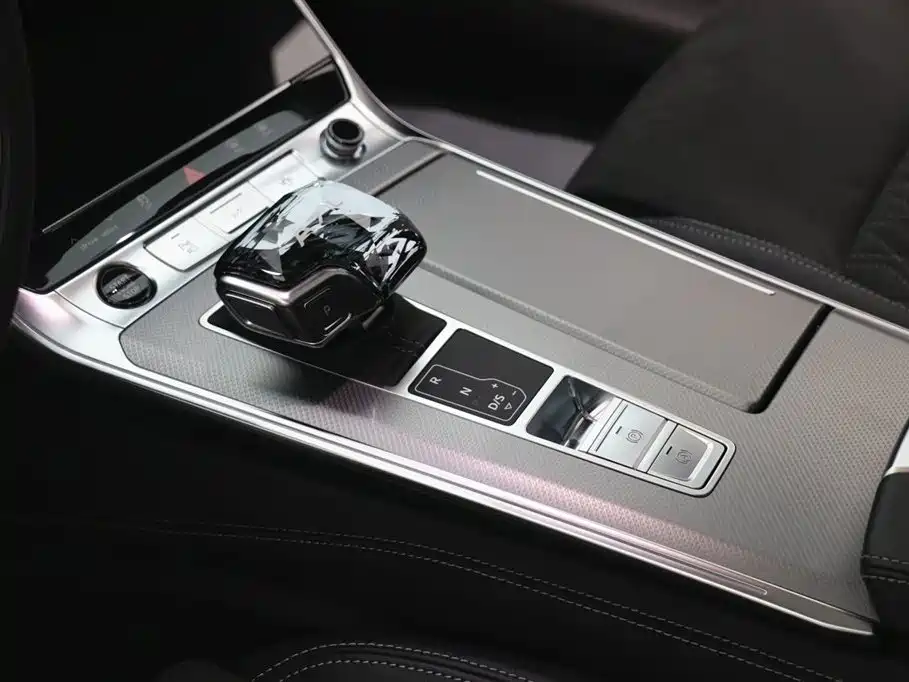 Audi A7L 2024 45 TFSI quattro Premium Luxury фото 13