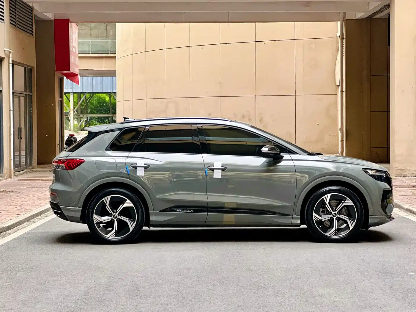 Audi Q4 e-tron 2024 40 e-tron Creation Edition фото 5