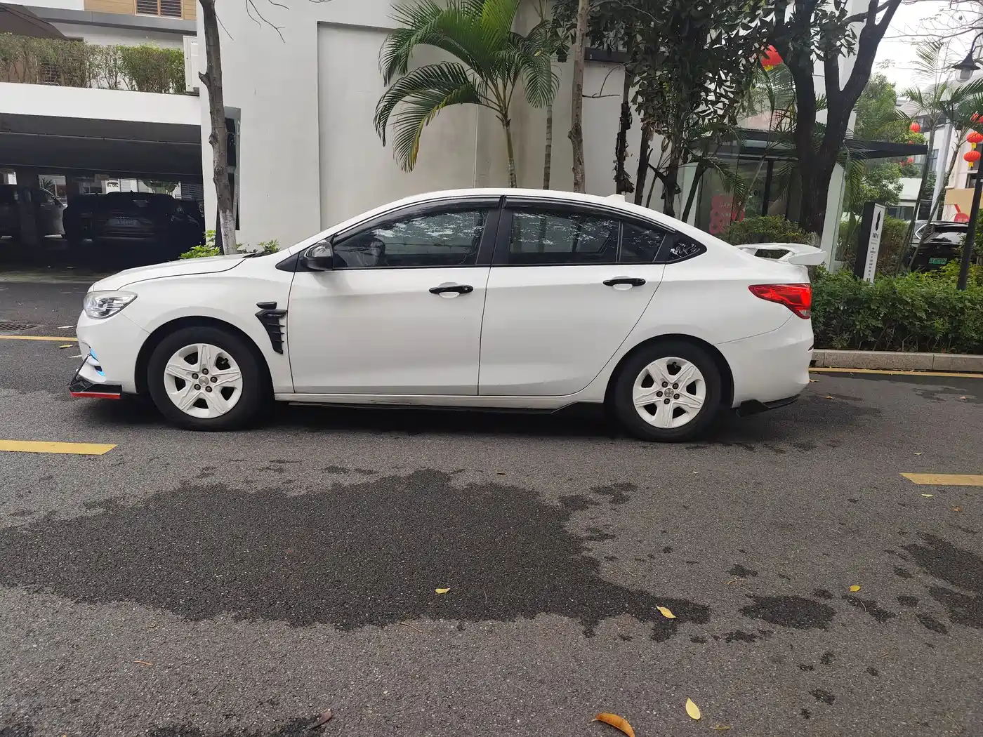 Chevrolet Cavalier 2018 320 Auto Enjoy Sunroof Edition фото 4