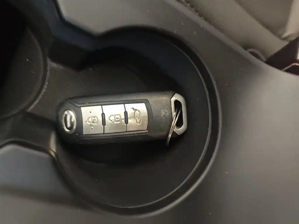 GAC Trumpchi Trumpchi GS4 2017 235T Automatic 2WD Luxury Smart Connected Edition фото 9