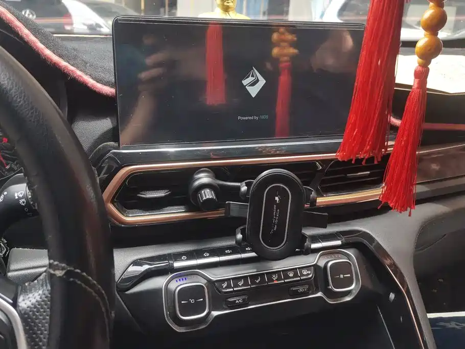 Baojun RS-5 2019 2019 1.5T CVT Intelligent Driving Luxury Edition China V