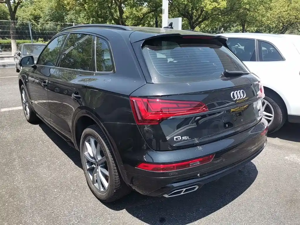 Audi Q5L 2024 Model 45 TFSI Luxury Dynamic фото 9