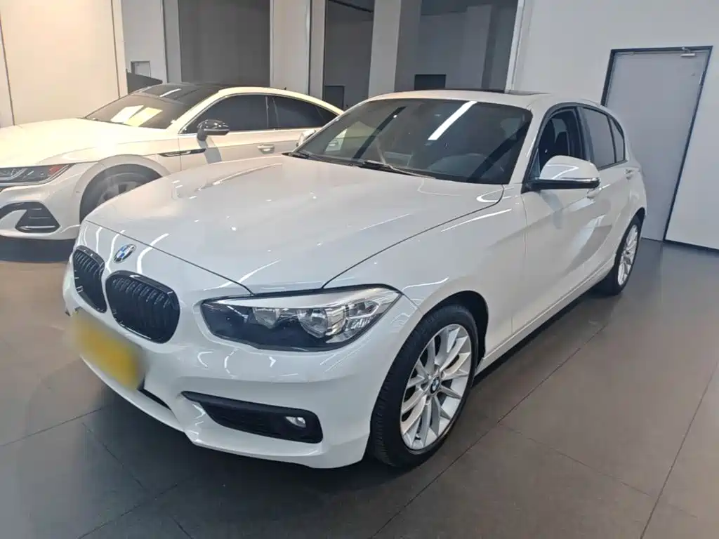 صورة 2 - BMW 1 Series (Import)