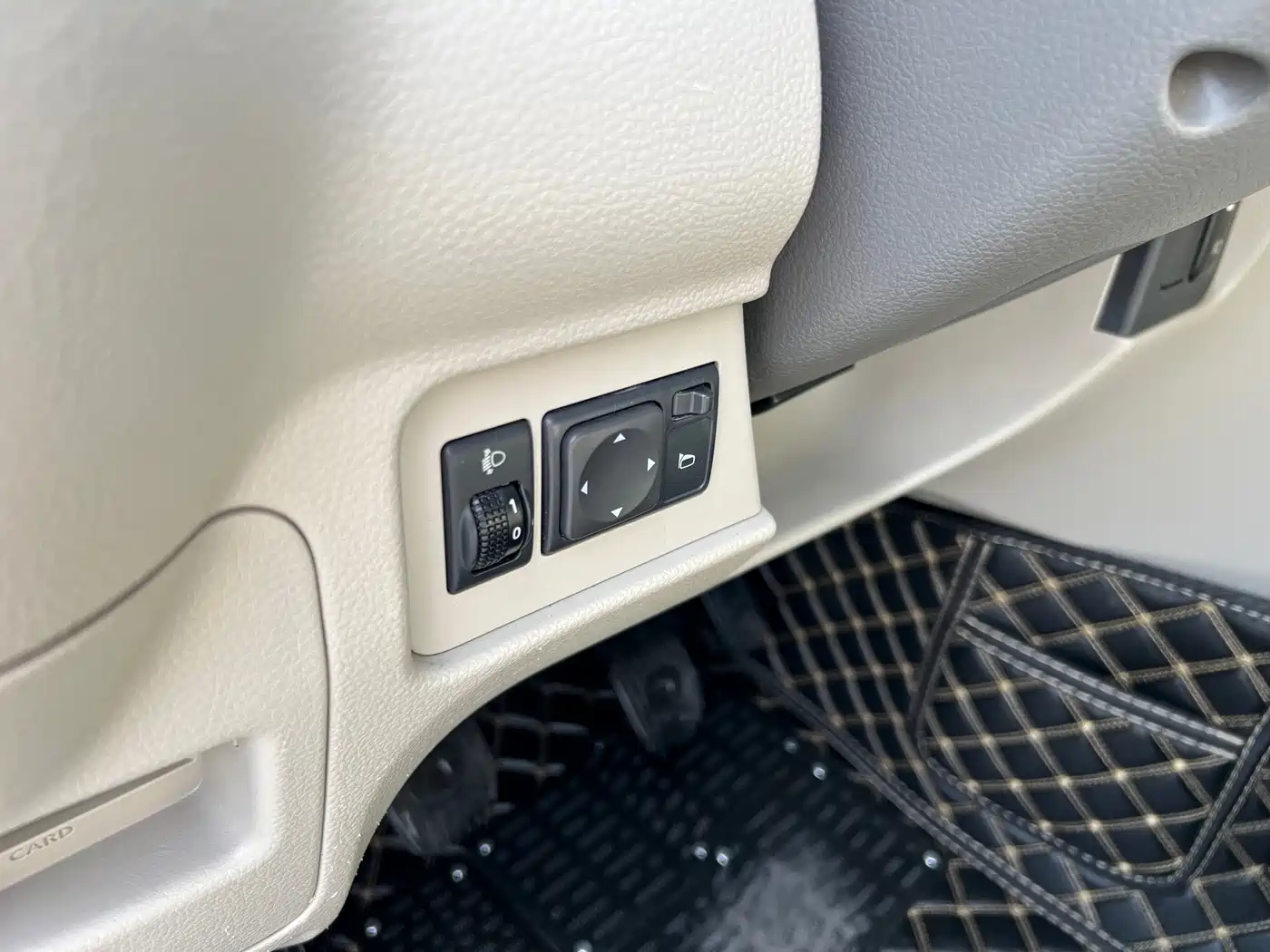 Nissan NV200 2015 2014 1.6L Manual Luxury (China V)