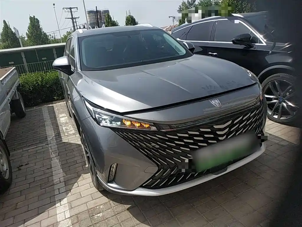 ROEWE RX5 NEW ENERGY