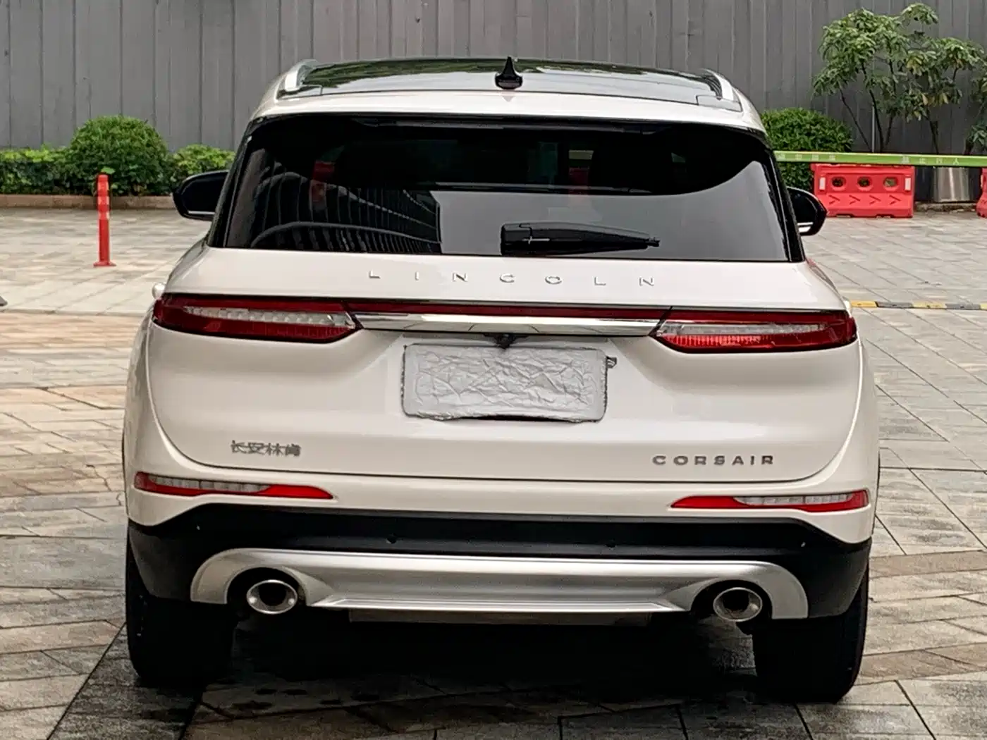 LINCOLN ADVENTURER