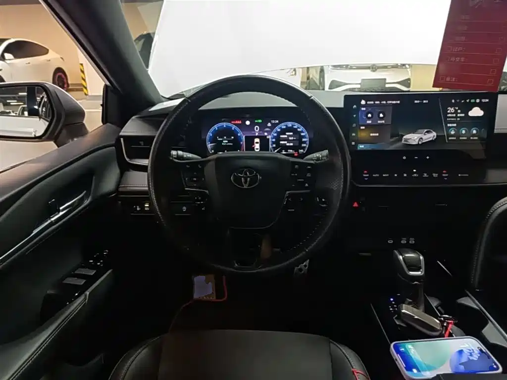 TOYOTA CAMRY