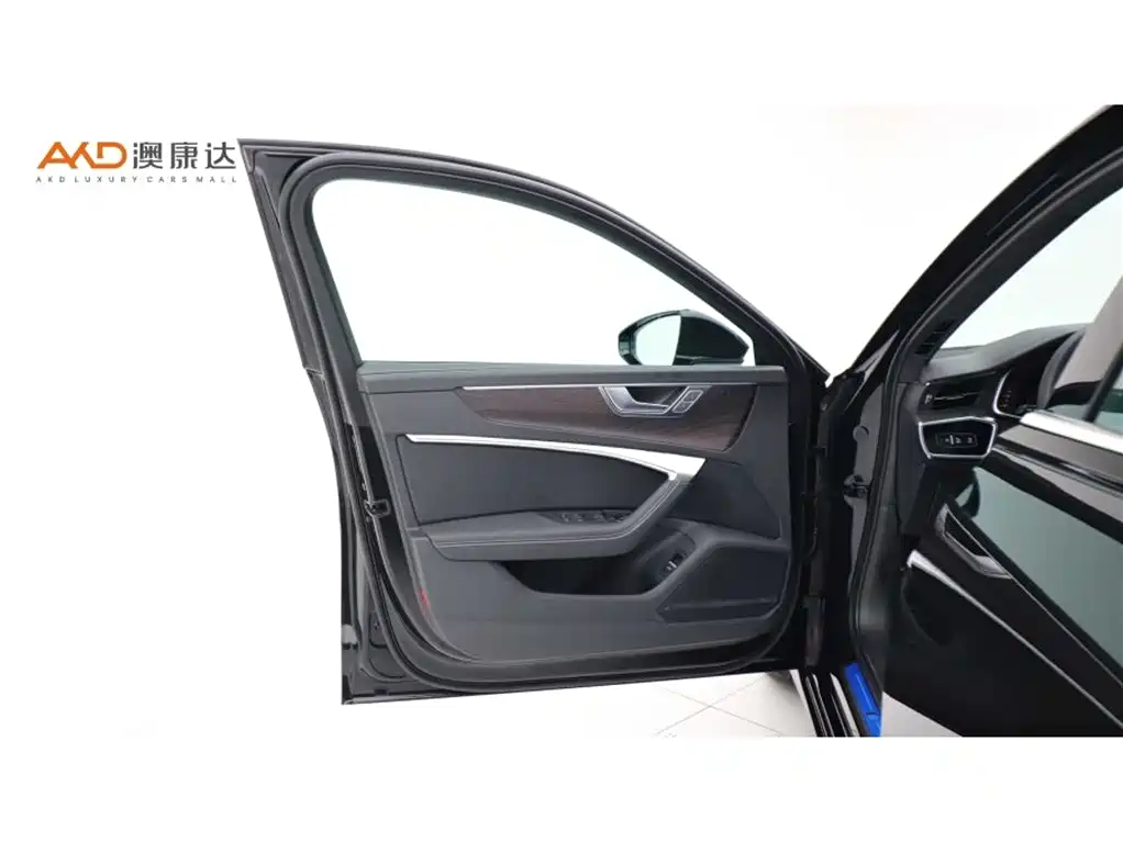Audi A6L 2024 55 TFSI quattro Exclusive Dynamic фото 10