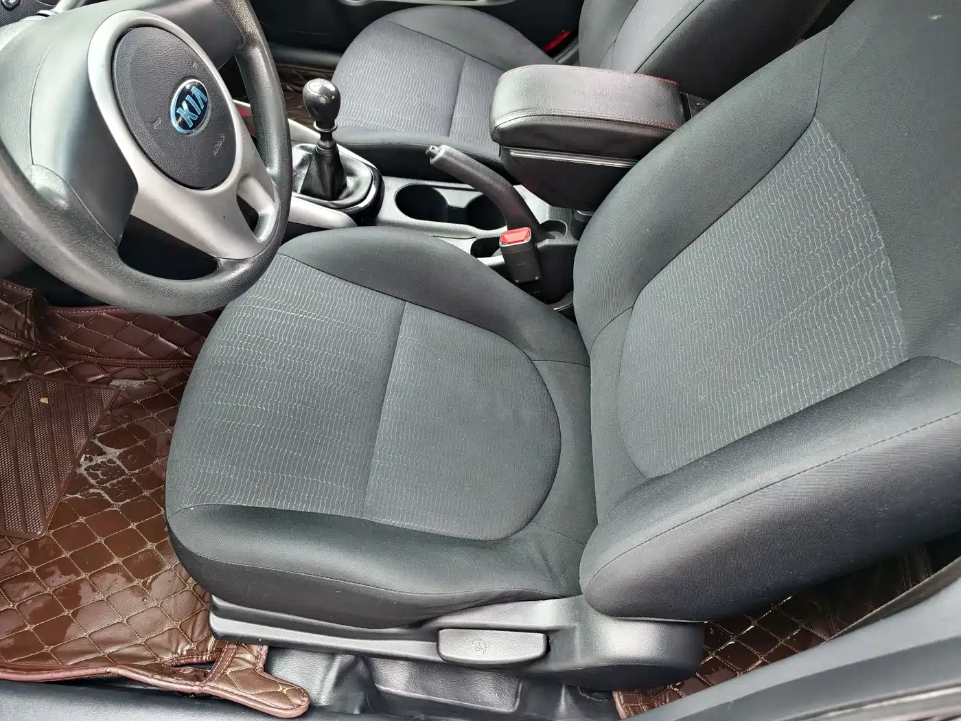 Kia Forte 2014 1.6L MT GL фото 16