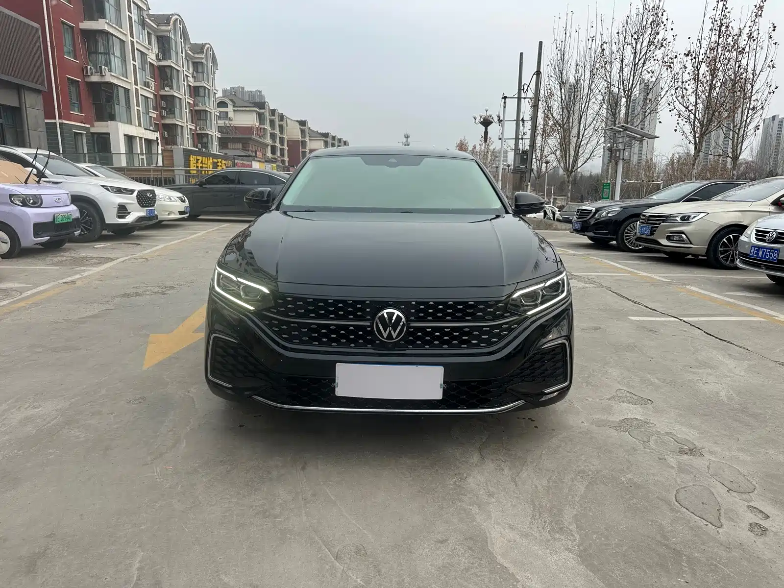 Фото 2 - Volkswagen Passat