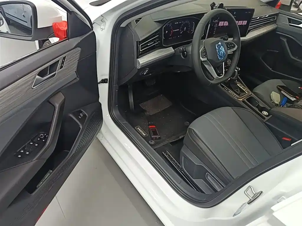 Volkswagen Sagitar 2026 Model 30 Million Special Selection 300TSI DSG Surpass Edition фото 16