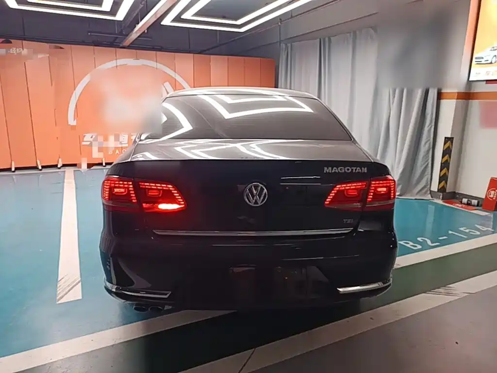 Фото 6 - Volkswagen Magotan