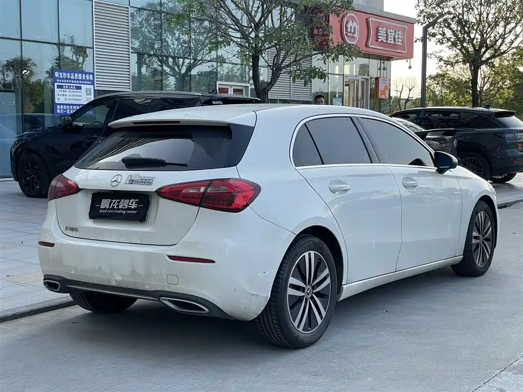 Mercedes-Benz A-Class (Import) 2020 A 180 фото 3